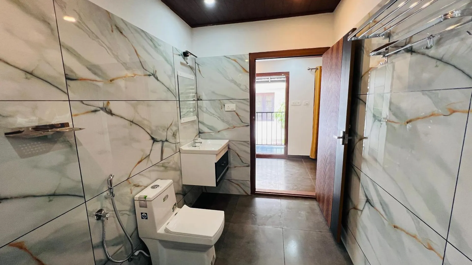3Empire Room With Common Pool Wayanad Indie