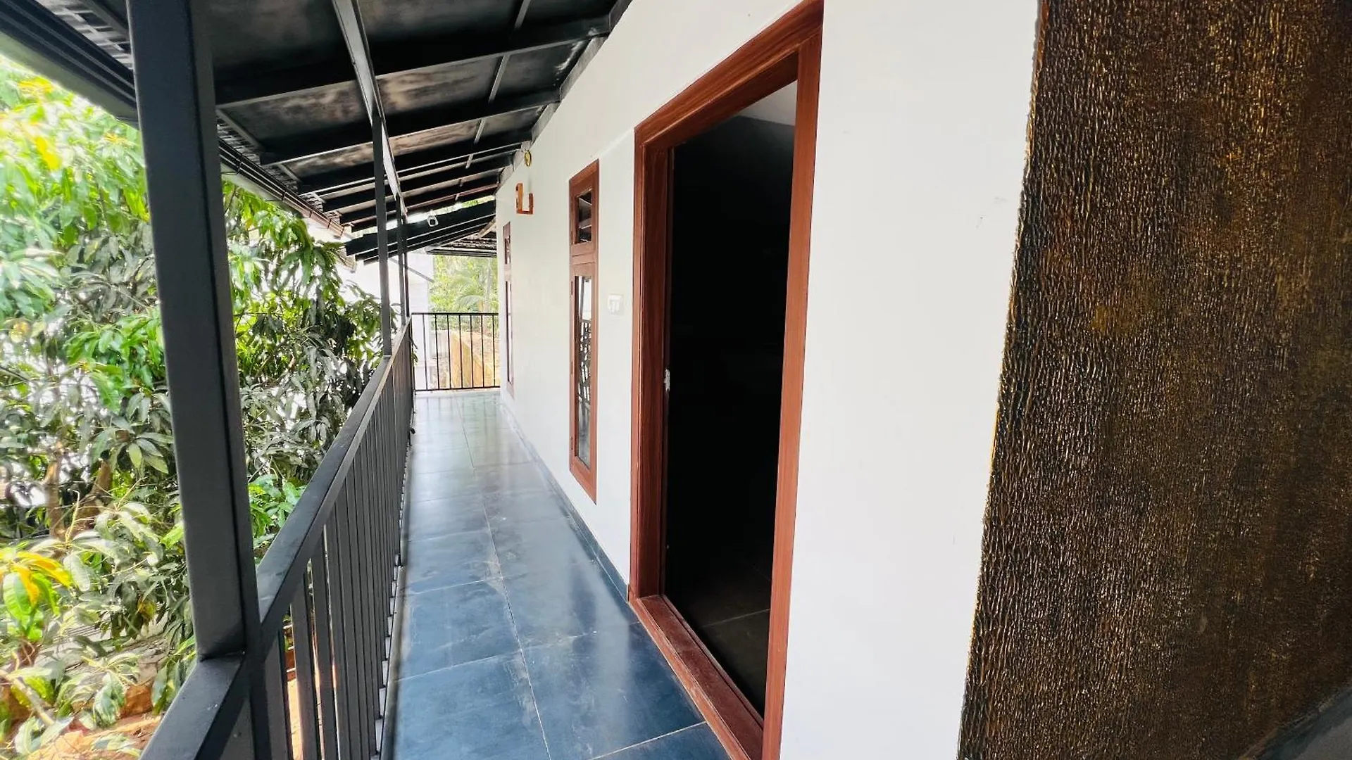 3Empire Room With Common Pool Wayanad Indie